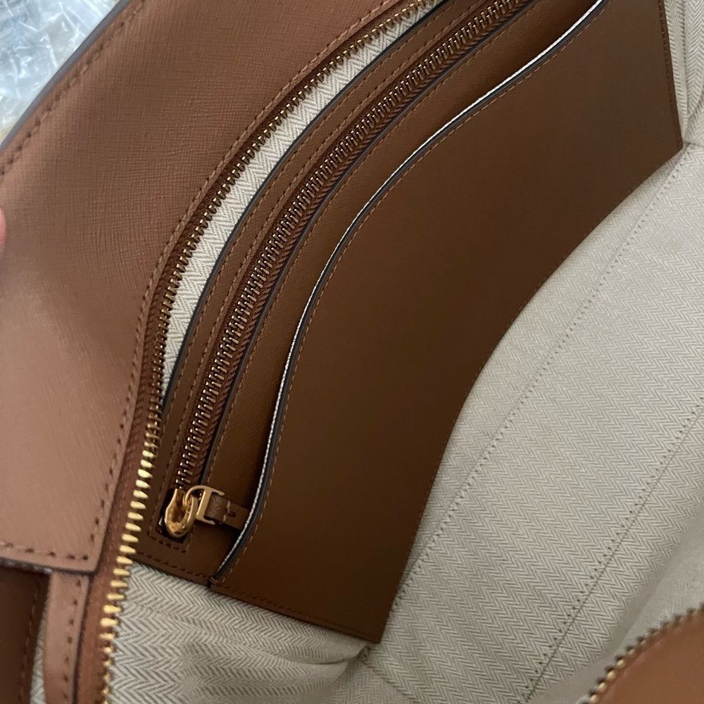 New ❤️ Tory Burch Emerson tote tan - Picture 7 of 10